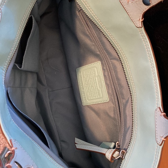 Coach Leather Purse - Picture 2 of 4